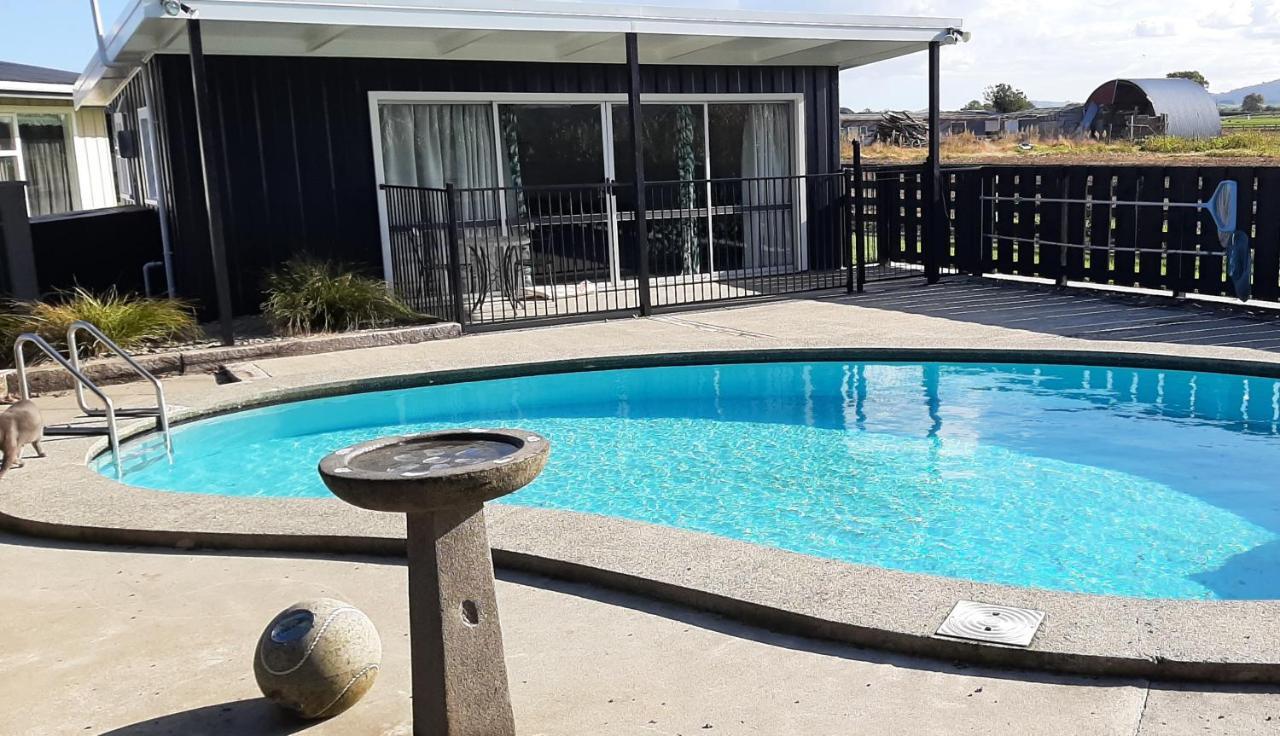 The Poolhouse Bed and Breakfast Matamata Buitenkant foto